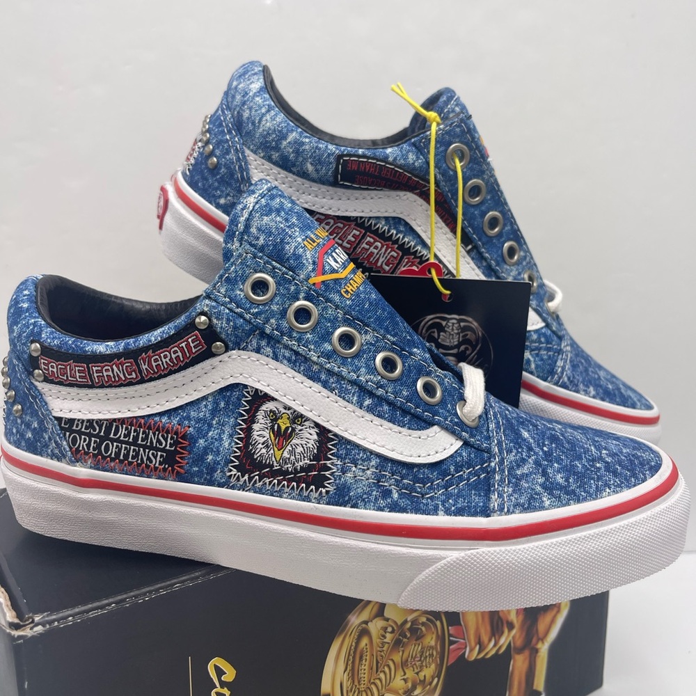 Vans WMNS Old Skool
Cobra Kai Multi/True White Sneakers 
VN0A3WKT6GL - Picture 10 of 16
